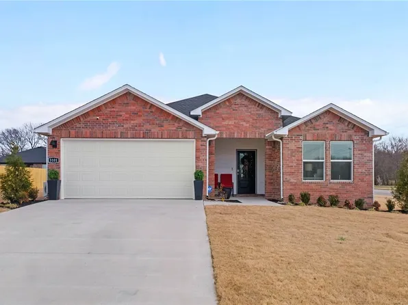 3101 N Rooster St, Siloam Springs, AR 72761
