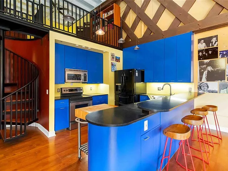 62 W Colonial Dr #301 — Photo 10