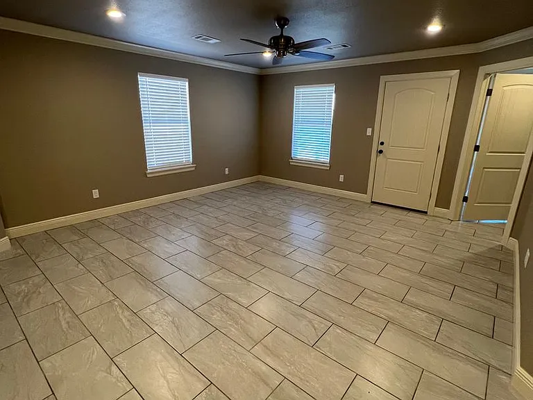 9016-9018 Sandra Way — Photo 10