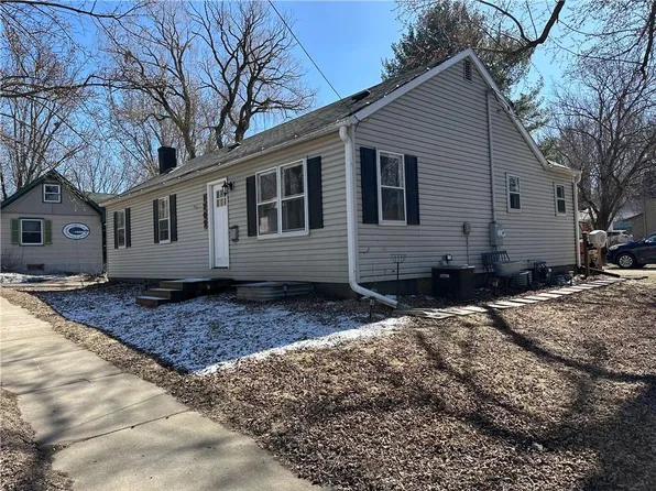 1202 14th Avenue, Menomonie, WI 54751