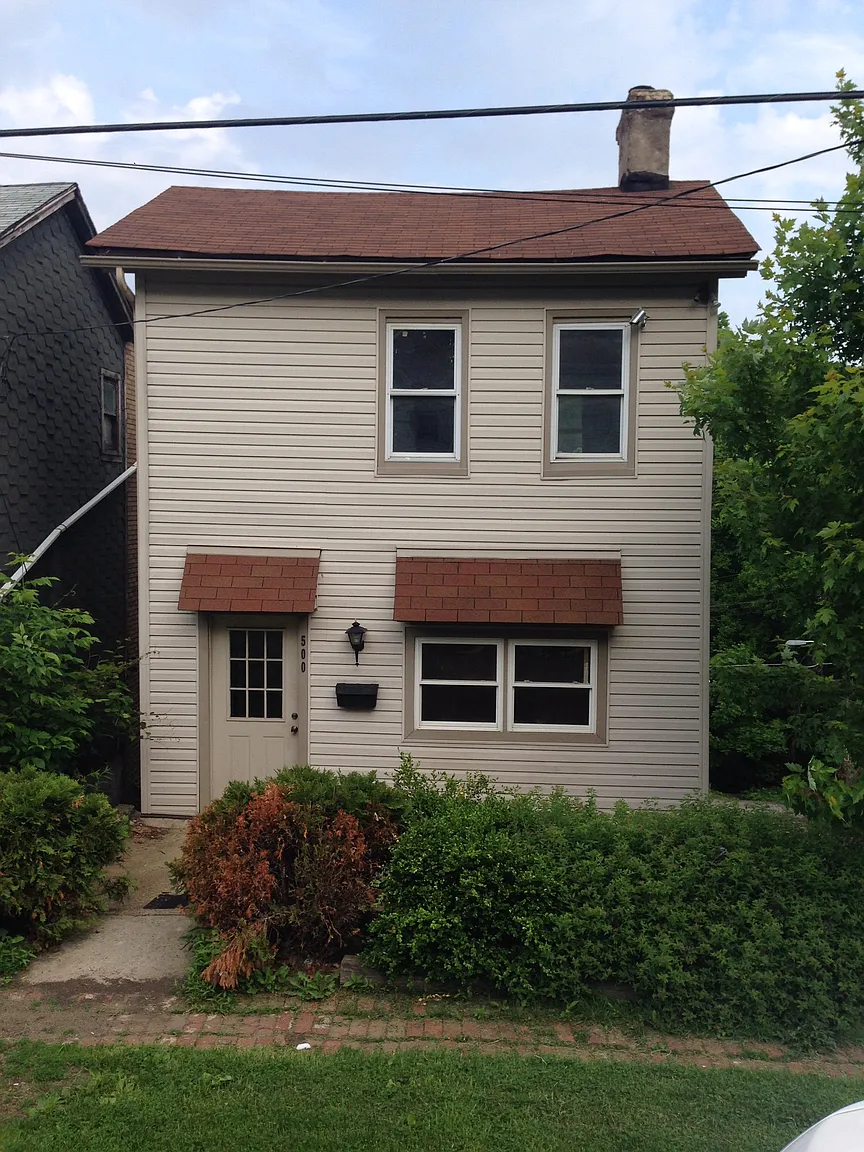 500 Grace St photo 1