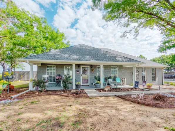 239 Bobby Sam Ct, Collinsville, TX 76233