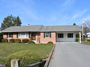 55 Hillen Ln, Chambersburg, PA 17202