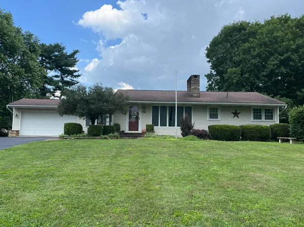 784 Colonial Dr, Heath, OH 43056