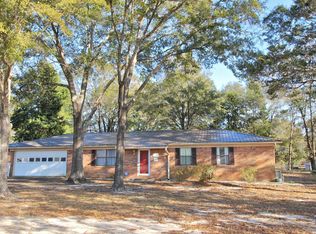 904 Lakeview Dr, Defuniak Springs, FL 32433