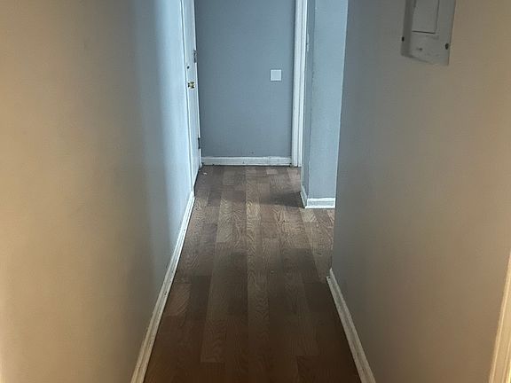 4th image of 6940 S Clyde Ave #310