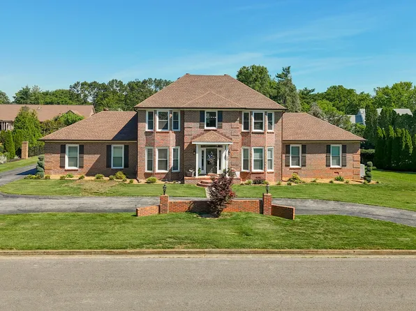 2104 Shannon Dr, Murfreesboro, TN 37129
