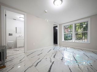 182 Vernon Ave #1B, Brooklyn, NY 11206