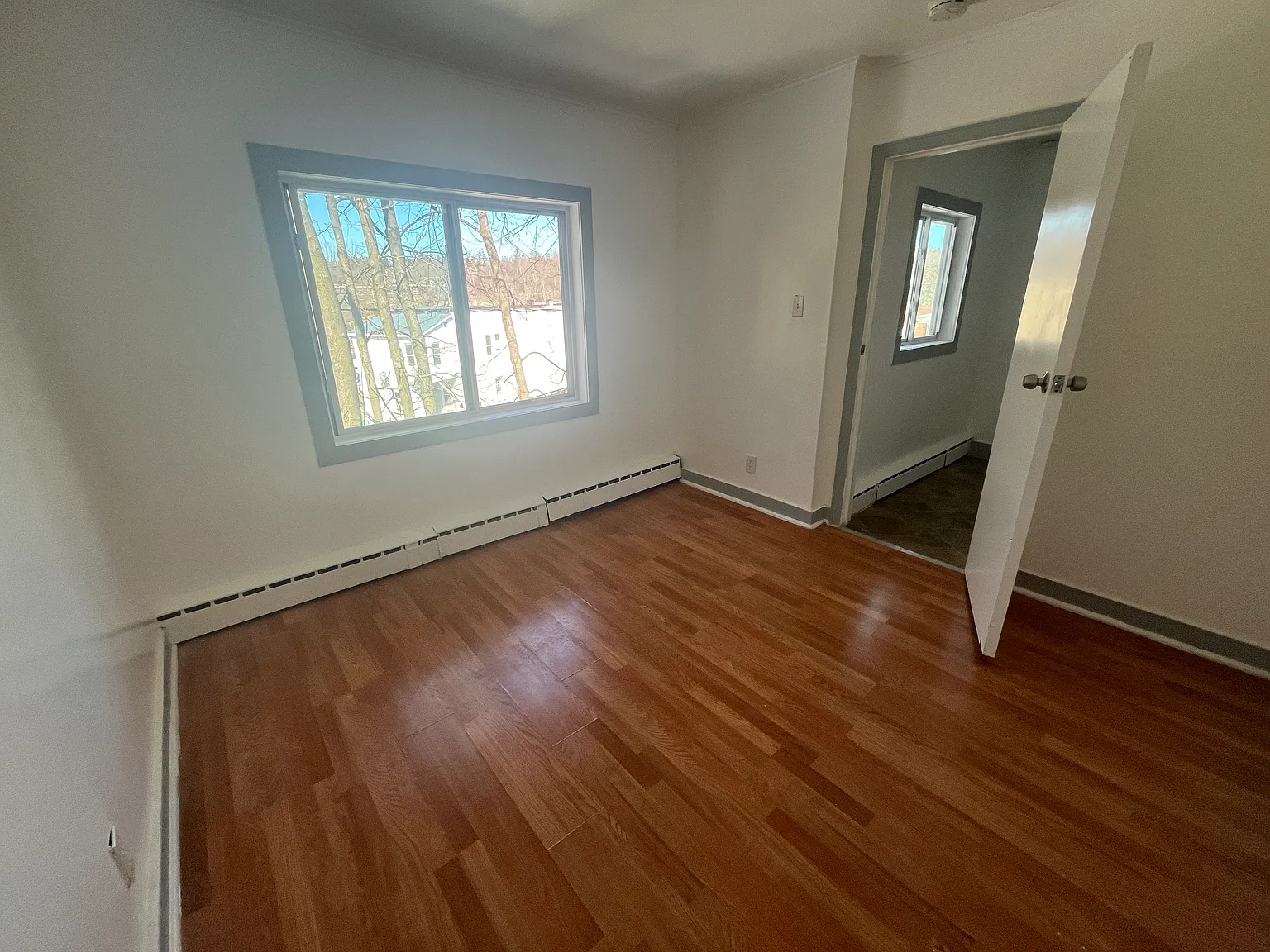 1 bed, $1,100 — Photo 3