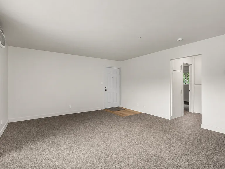 Los Robles Apartments — Photo 24