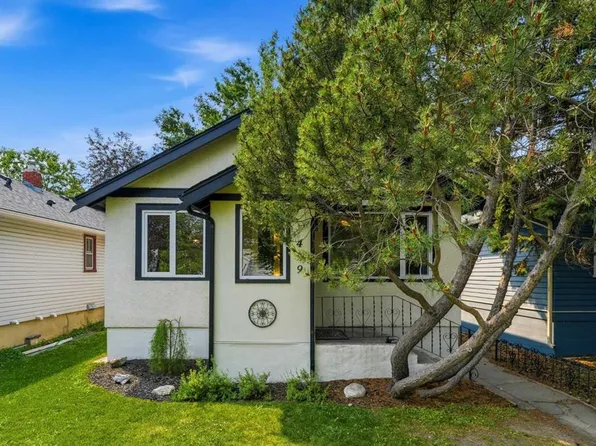 439 N 13th Ave NE, Calgary, AB T2E 1C3