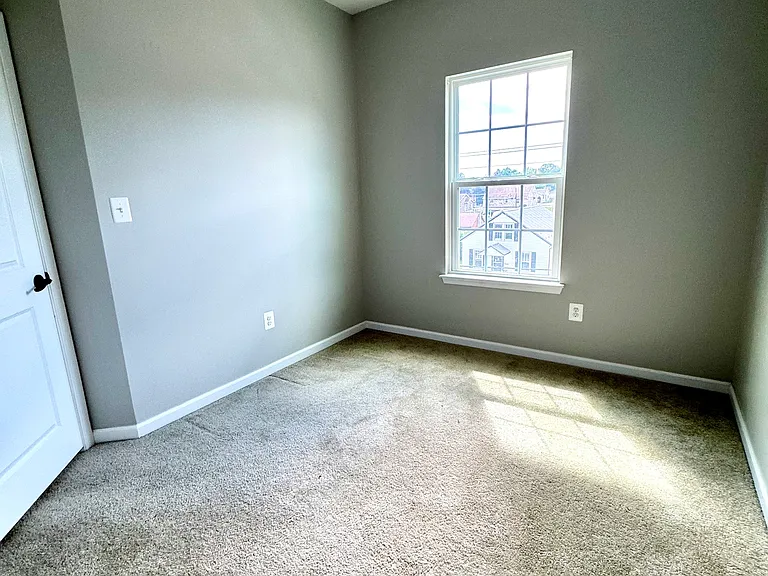 163 Moul Ave - Bedroom 3