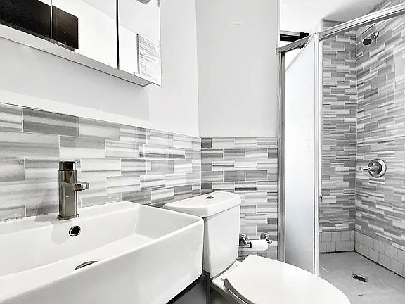 5th image of 118 W 109th St APT 5E