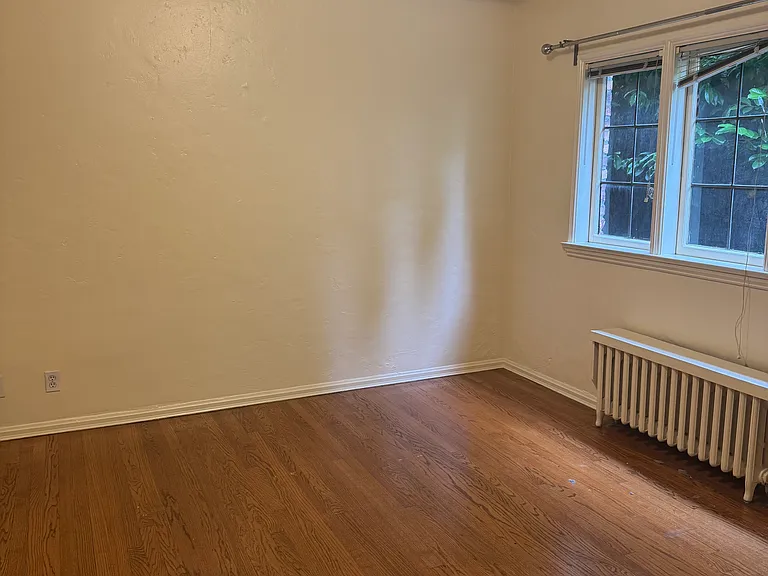 417 Harvard Ave E #5 — Photo 9