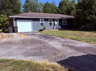 227 S Giant City Rd, Carbondale, IL 62901