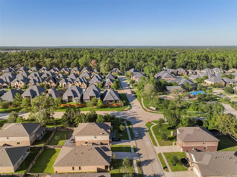 138 Meadow Grove Dr — Photo 4