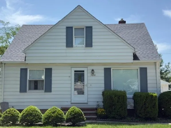 5430 Nan Linn Dr, Willoughby, OH 44094