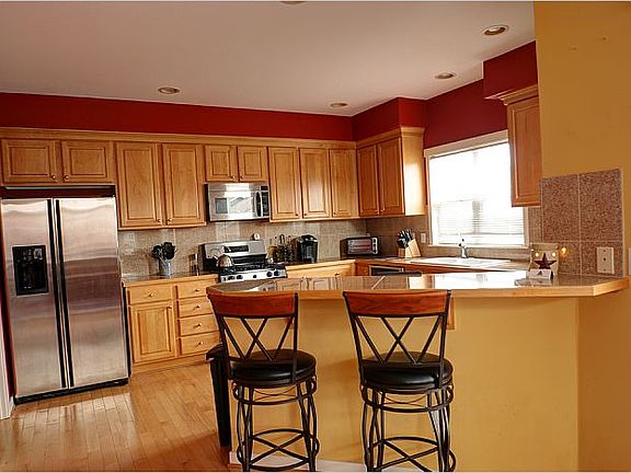 2nd image of 7406 Warren Ave SE