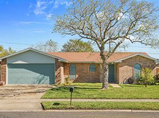 1722 Dawn Breeze Dr, Corpus Christi, TX 78412