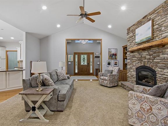 5th image of W245 Woodridge Drive
