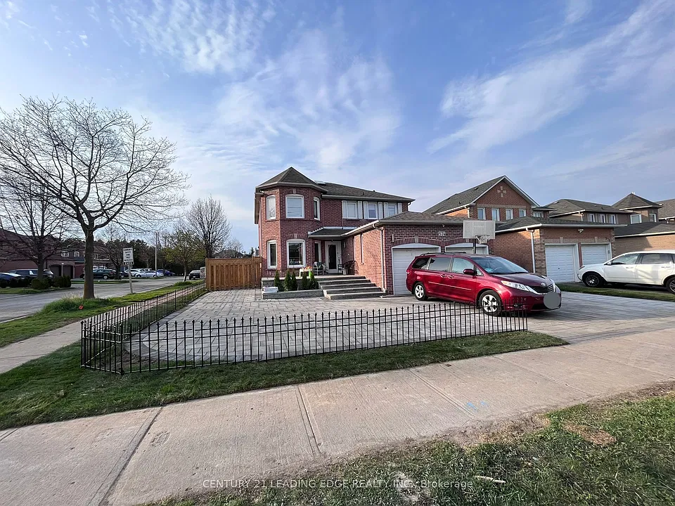 574 Strouds Ln