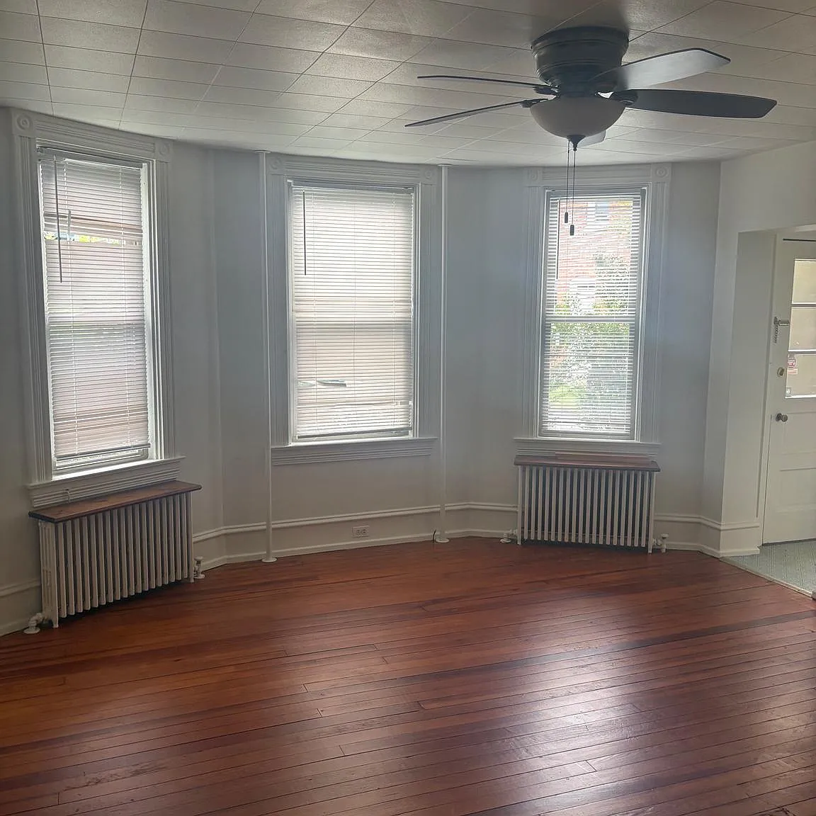 2 bed, 850 sqft, $1,475 — Photo 2