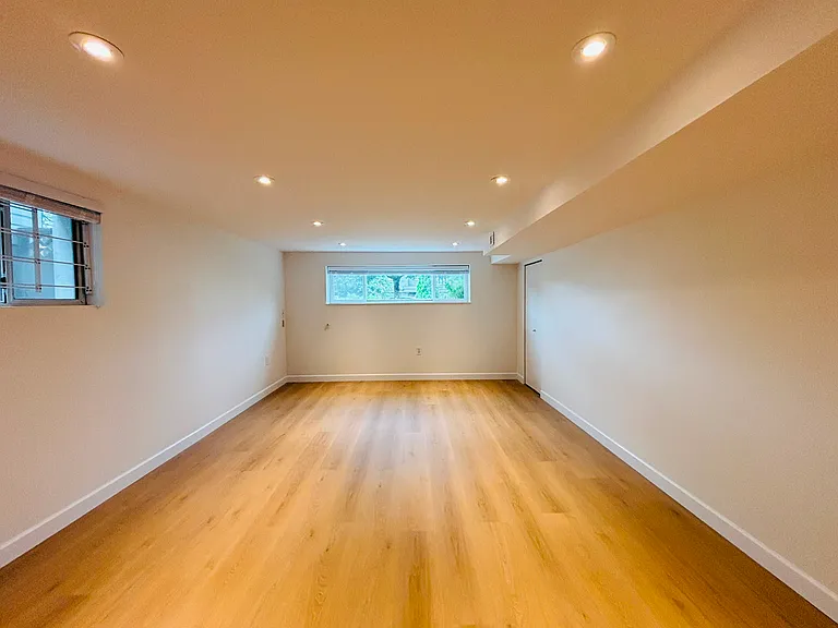 1585 E 57th Ave #BASEMENT — Photo 6