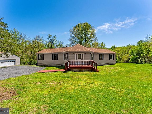 2nd image of 8265 Opal Rd