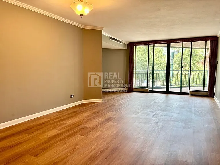 550 E 12th Ave #210 — Photo 2