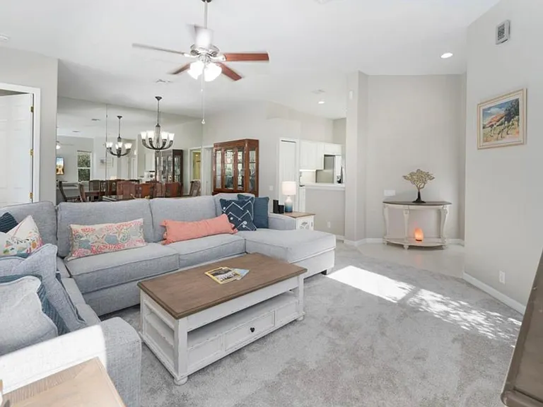 8661 Gleneagle Way — Photo 7