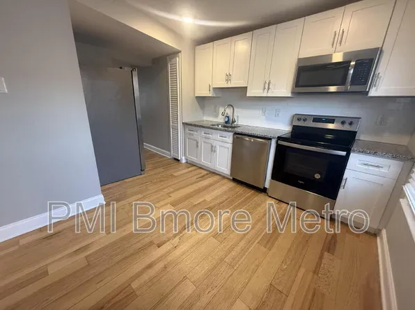 5 Bohn Ct, Baltimore, MD 21237