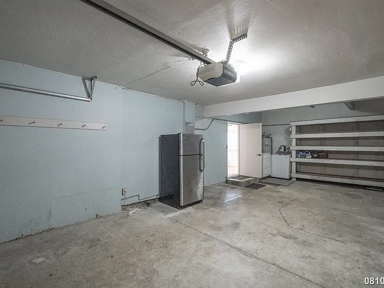 611 Kaiemi St — Photo 30