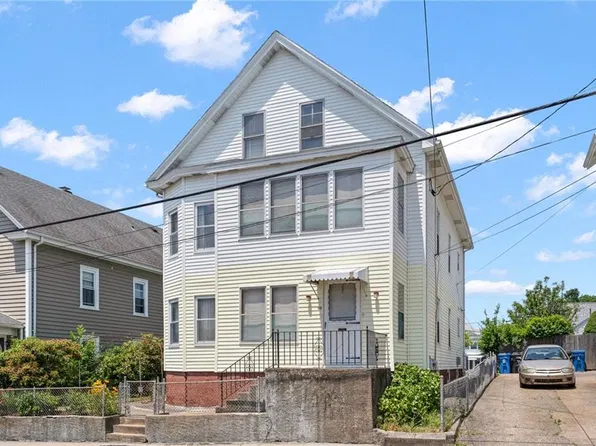 48 John St, Cumberland, RI 02864