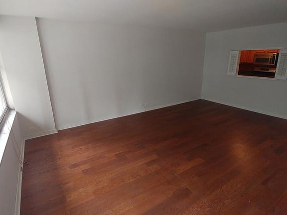 3rd image of 1000 N Lake Shore Dr APT 2109