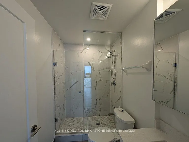 95 Oneida Cres #810 — Photo 11