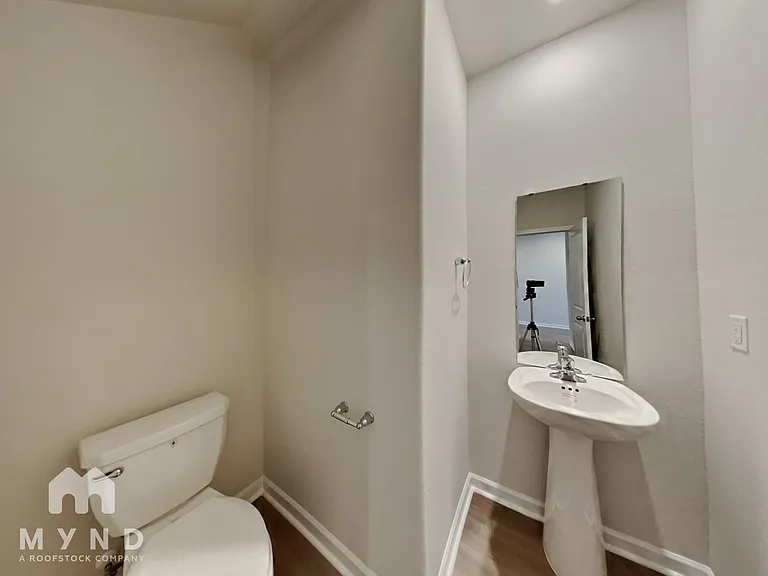 72 Royal Meadow Dr — Photo 23