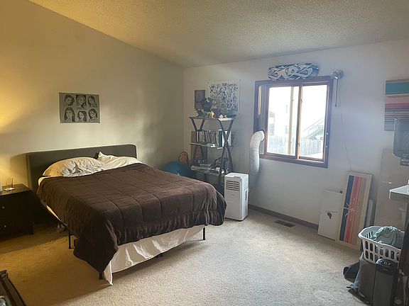 3rd image of 740 Bella Vista Dr