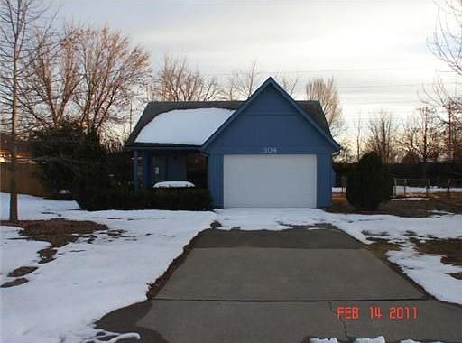 1st image of 304 W Janda Dr