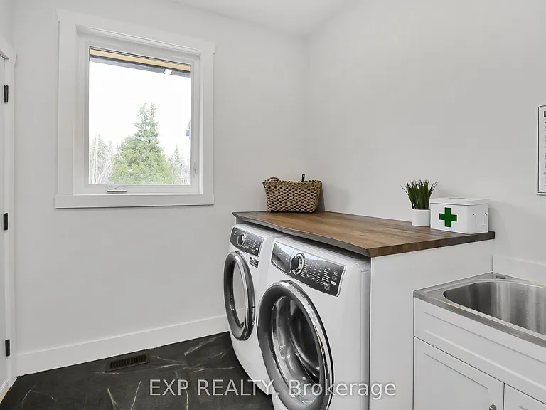 155 Delphi Ln — Photo 38