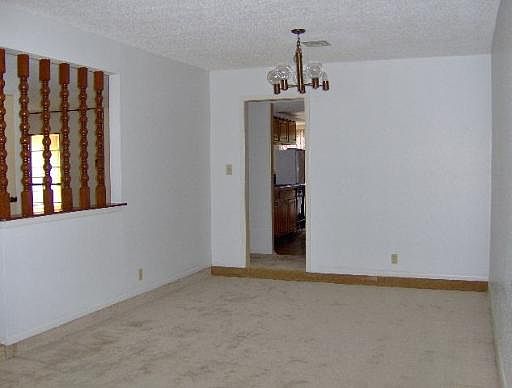 3rd image of 8314 BLUFF BEND