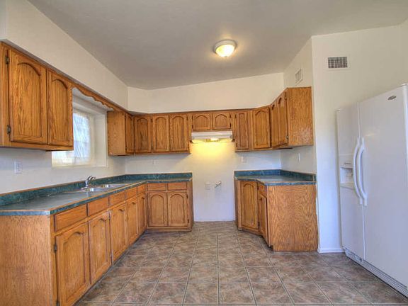 5th image of 1645 W Pueblo Vista Blvd