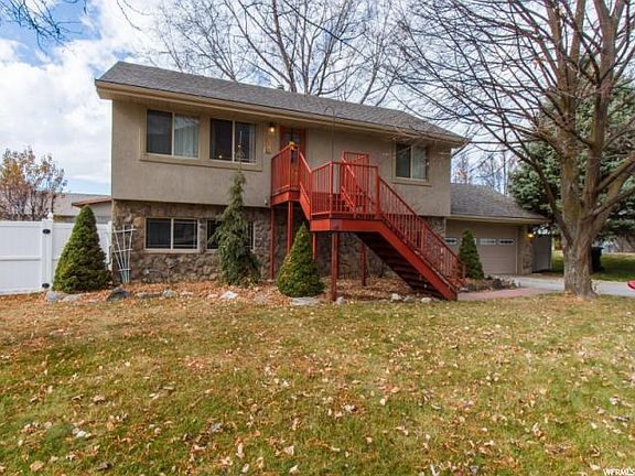 2nd image of 272 Glen Dr