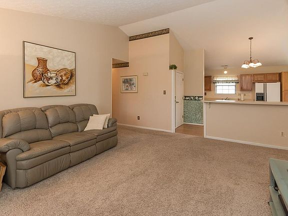 4th image of 7739 Janel Dr