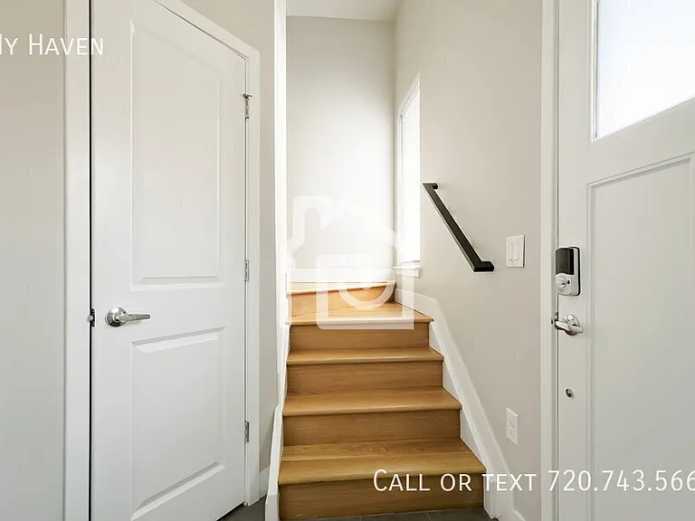 2814 Federal Blvd — Photo 1