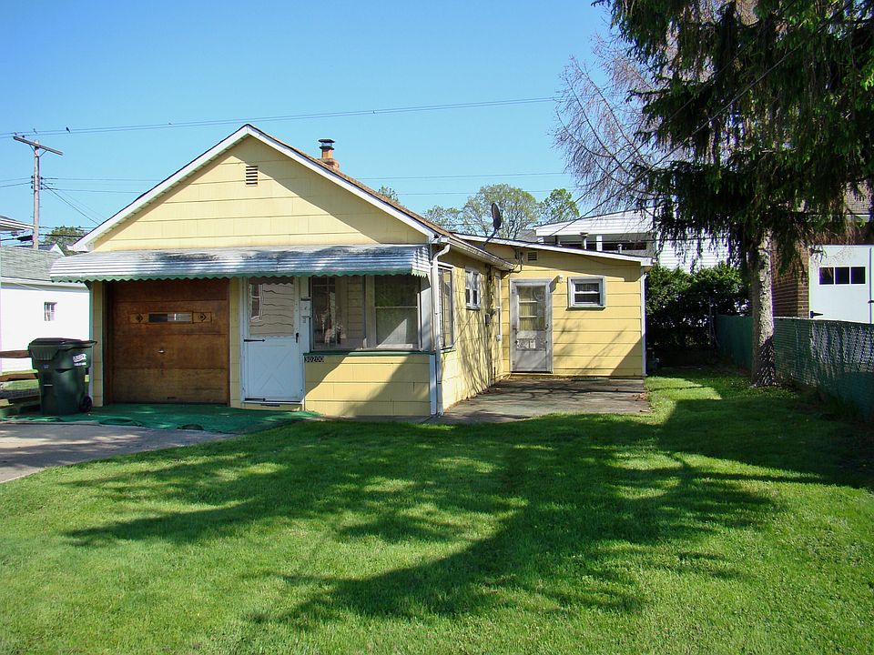 1st image of 30200 Robert St