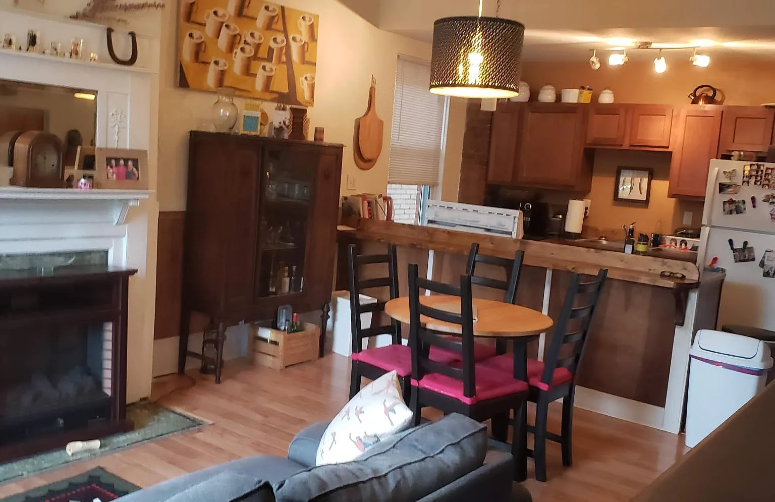 3 bed, 1300 sqft, $1,900 — Photo 1