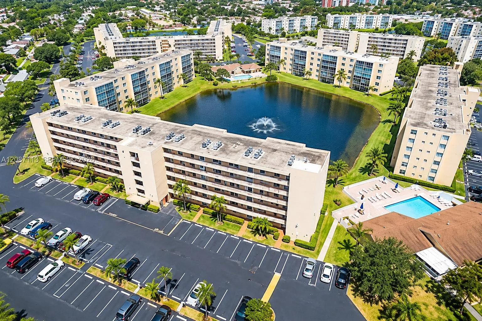 Meadowbrook Lakes View Co — Photo 3