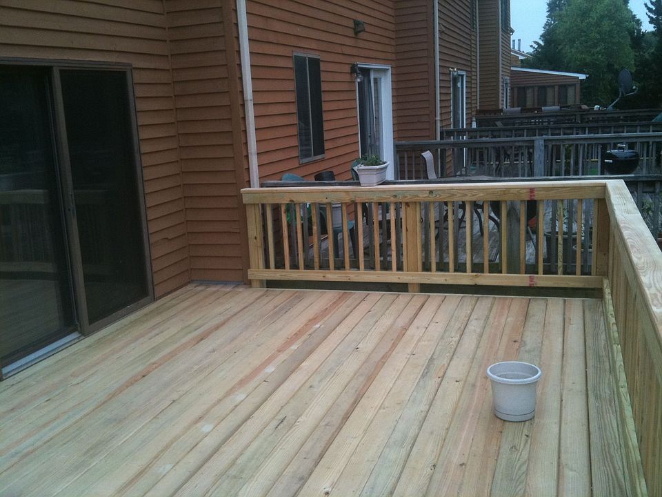 new Deck by Long Fence