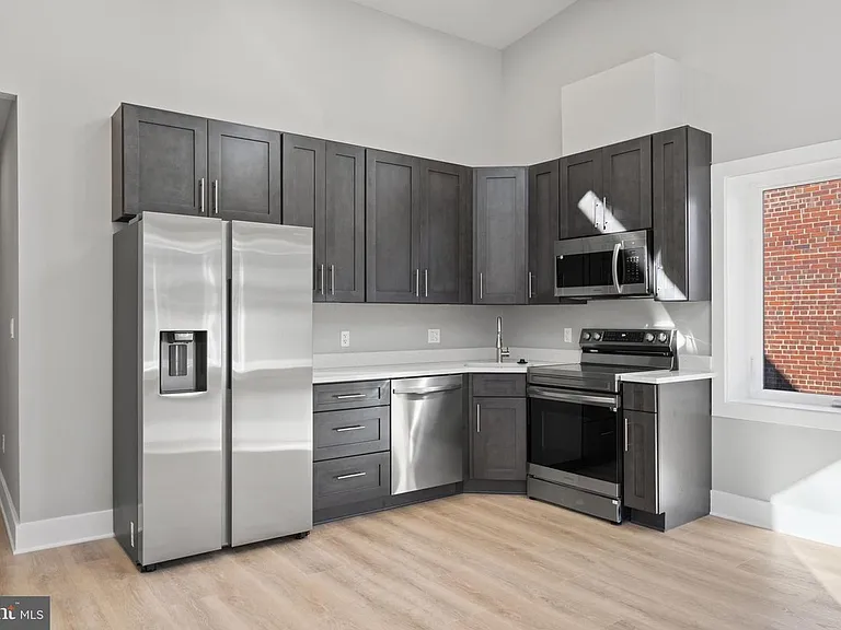 4535 Avondale St #1 — Photo 7