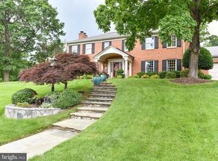 1302 Gatewood Dr, Alexandria, VA 22307